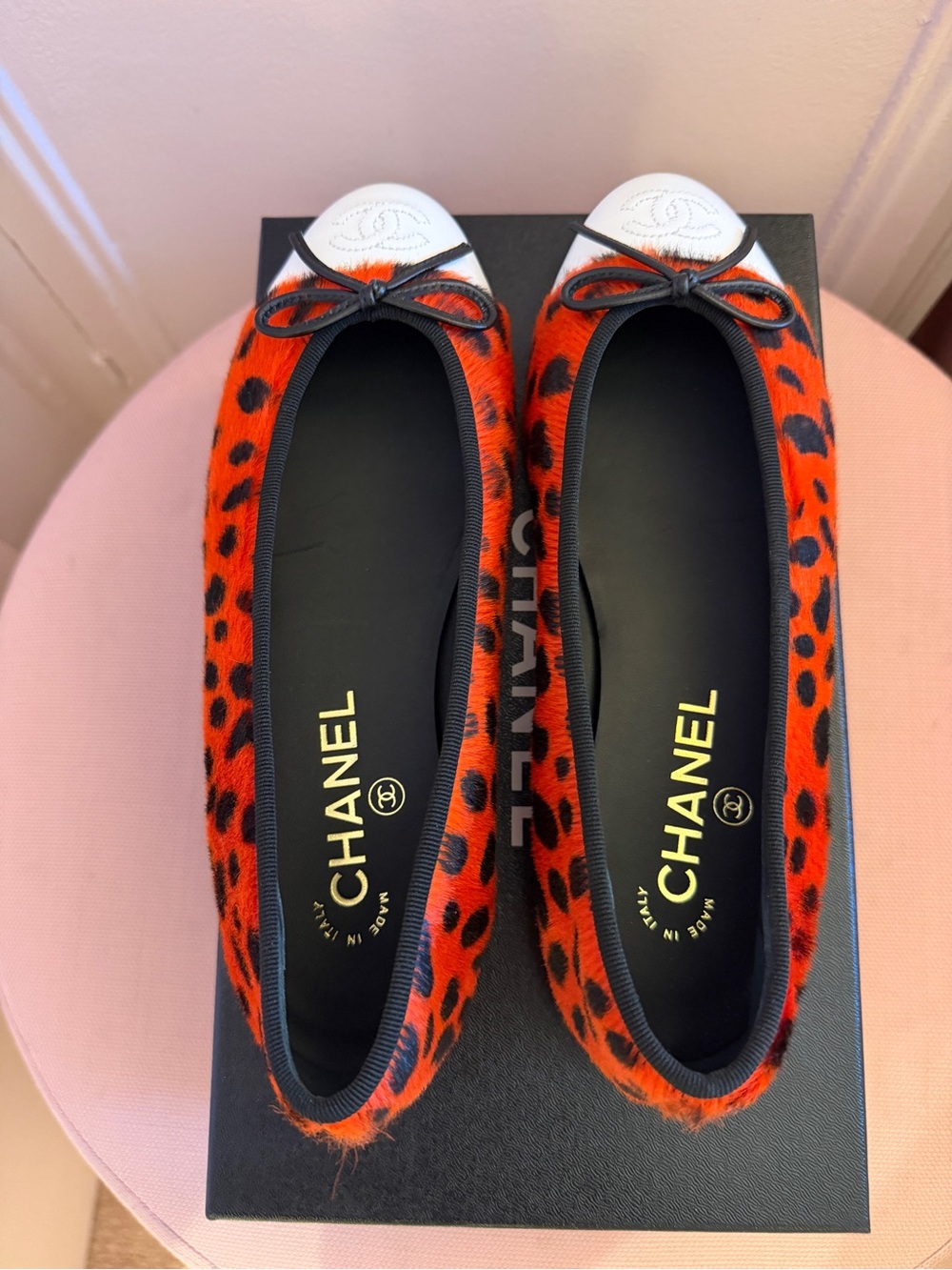 Chanel MÉTIERS D’ART 26 Red Orange Black White Pony Hair Animal Print Flats 37.5 - Picture 7 of 16
